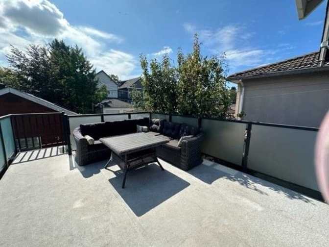 Commercial Drive - Photo 2