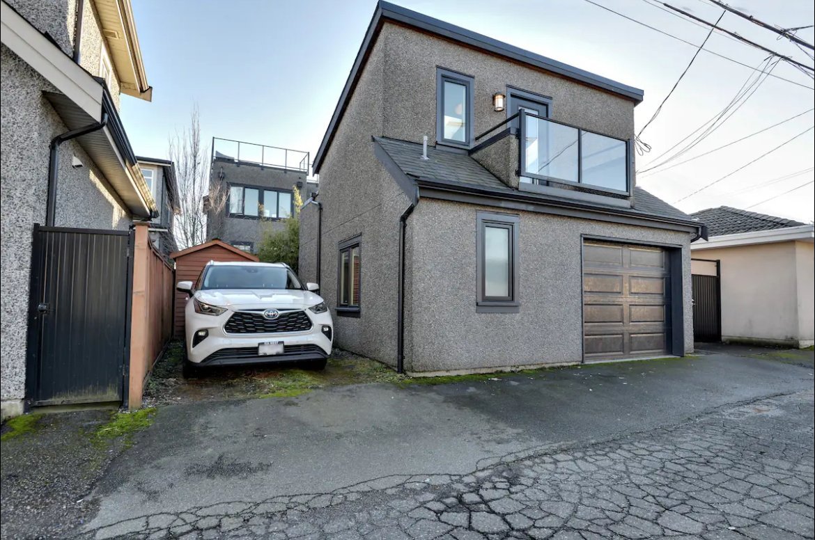 2949 Kitchener Street - Photo 2