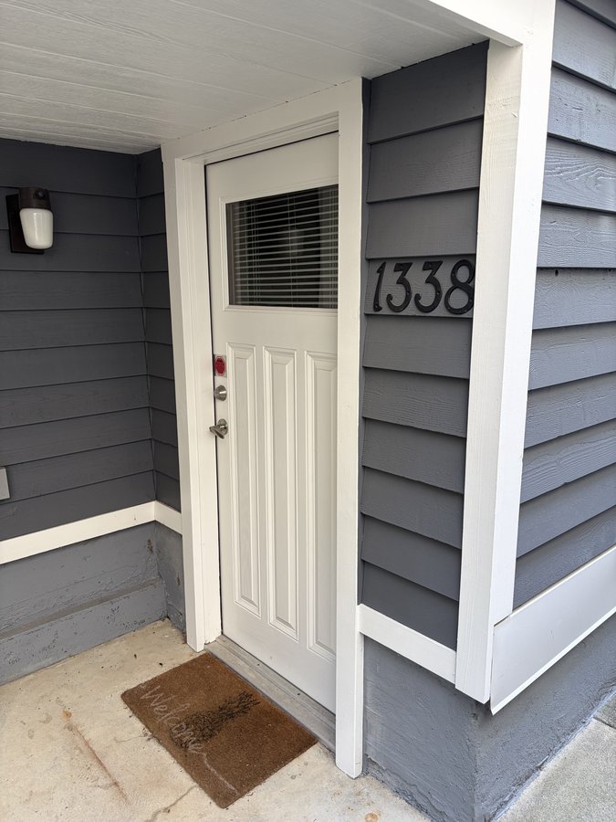 East 17th Avenue - Photo 2