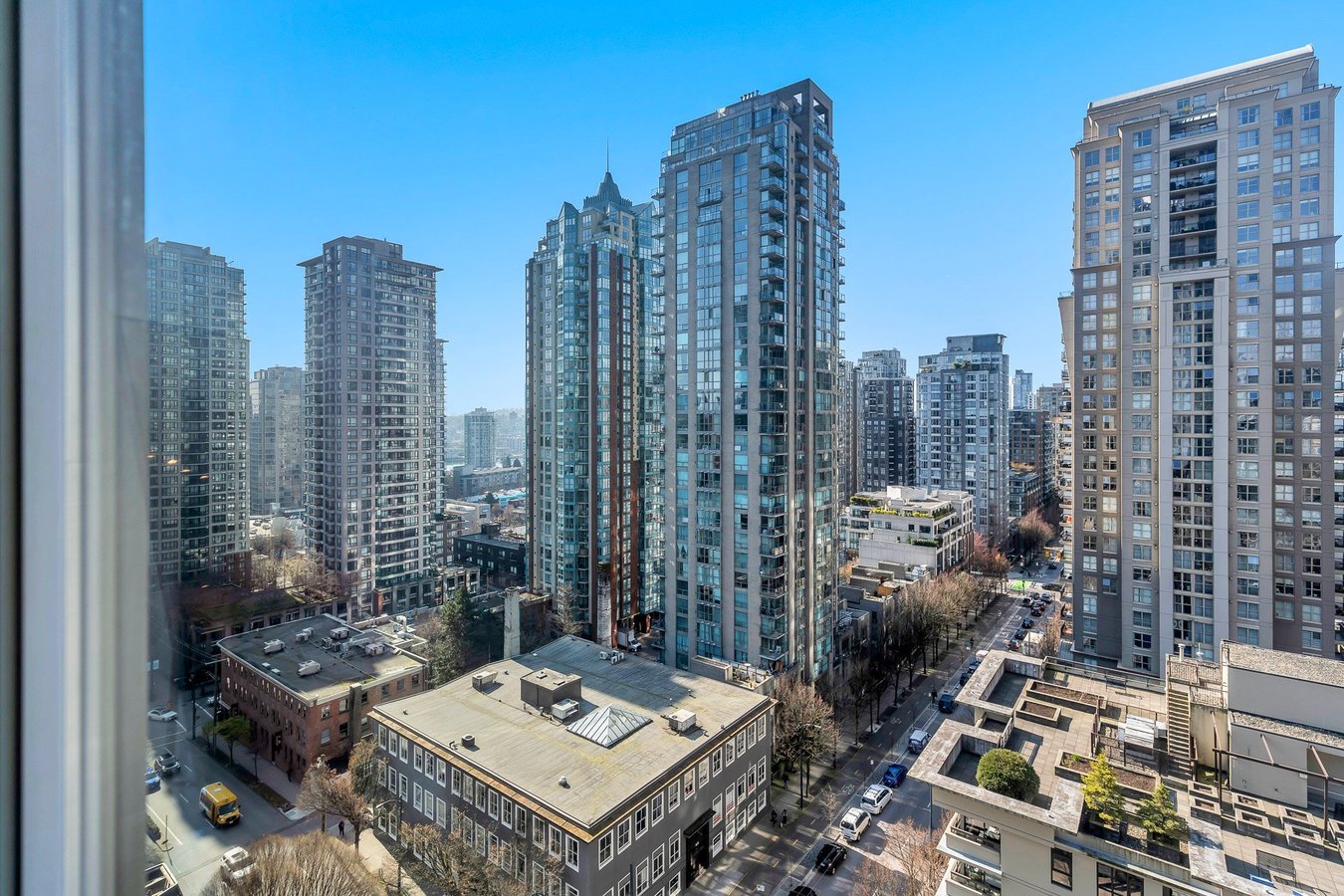 535 Smithe Street - Photo 12