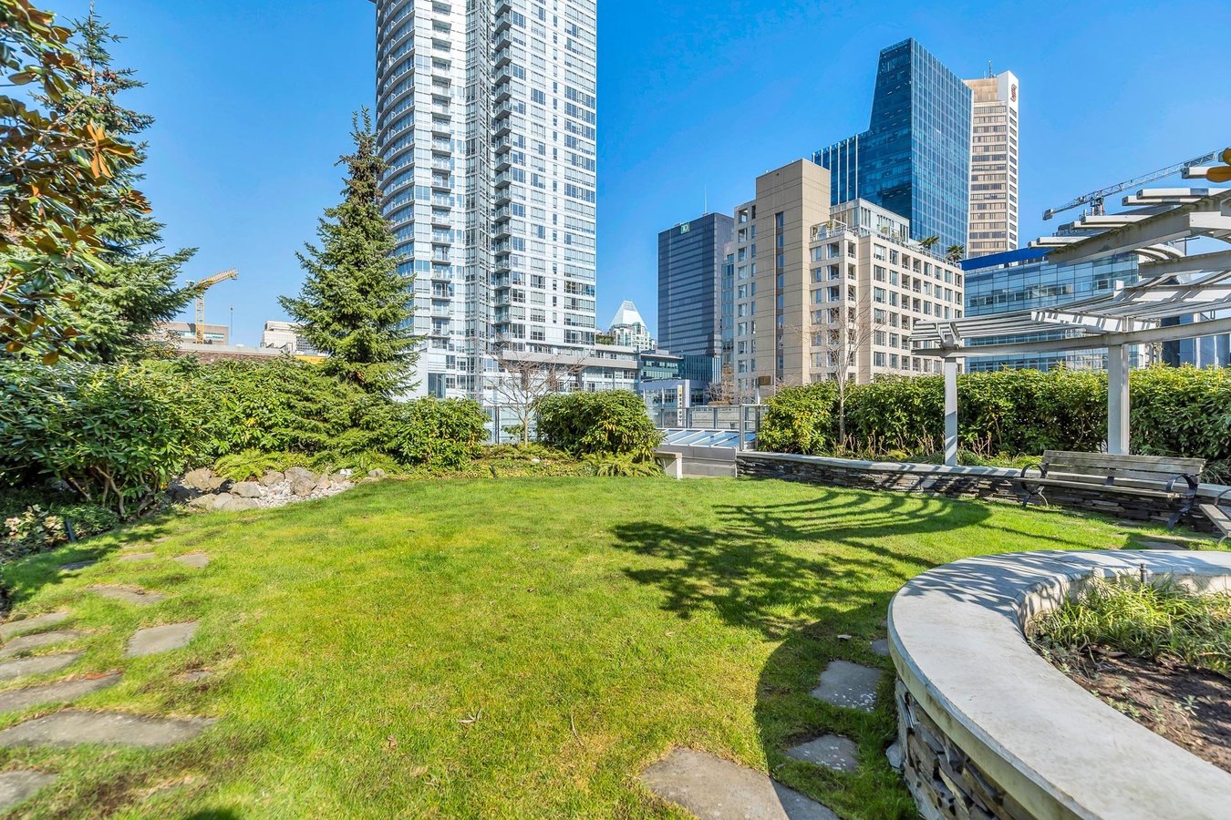 535 Smithe Street - Photo 21