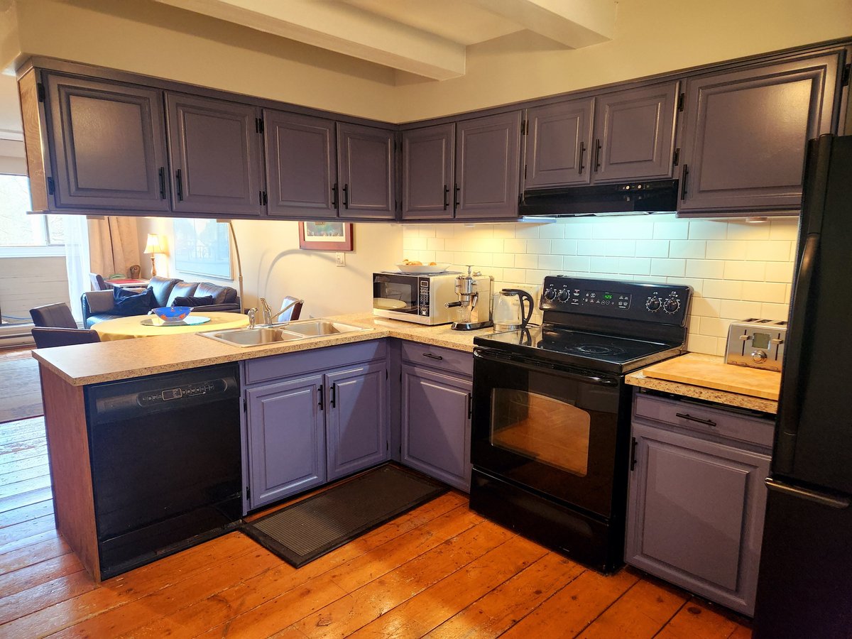 1070 Nelson Street - Photo 9