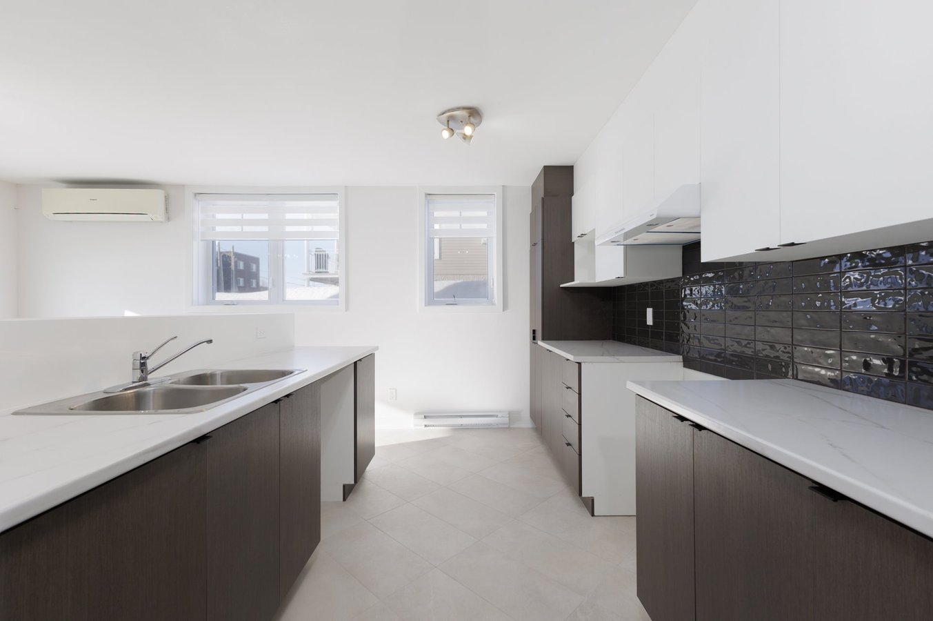2515 Rue Dutrisac - Photo 2