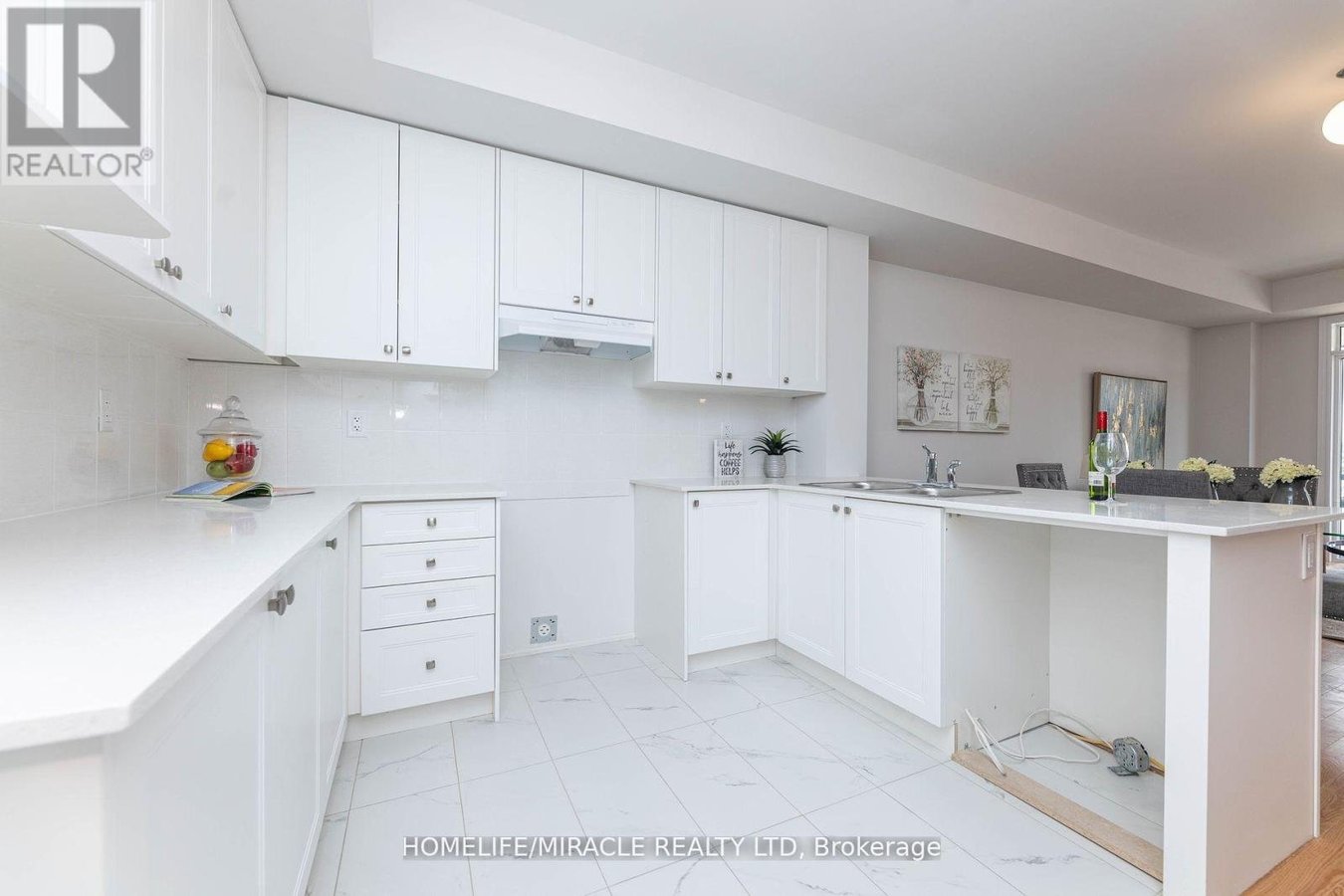 413 TENNANT CIRCLE - Photo 19