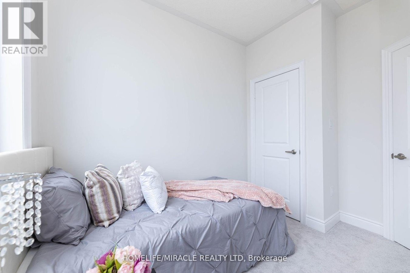 413 TENNANT CIRCLE - Photo 36
