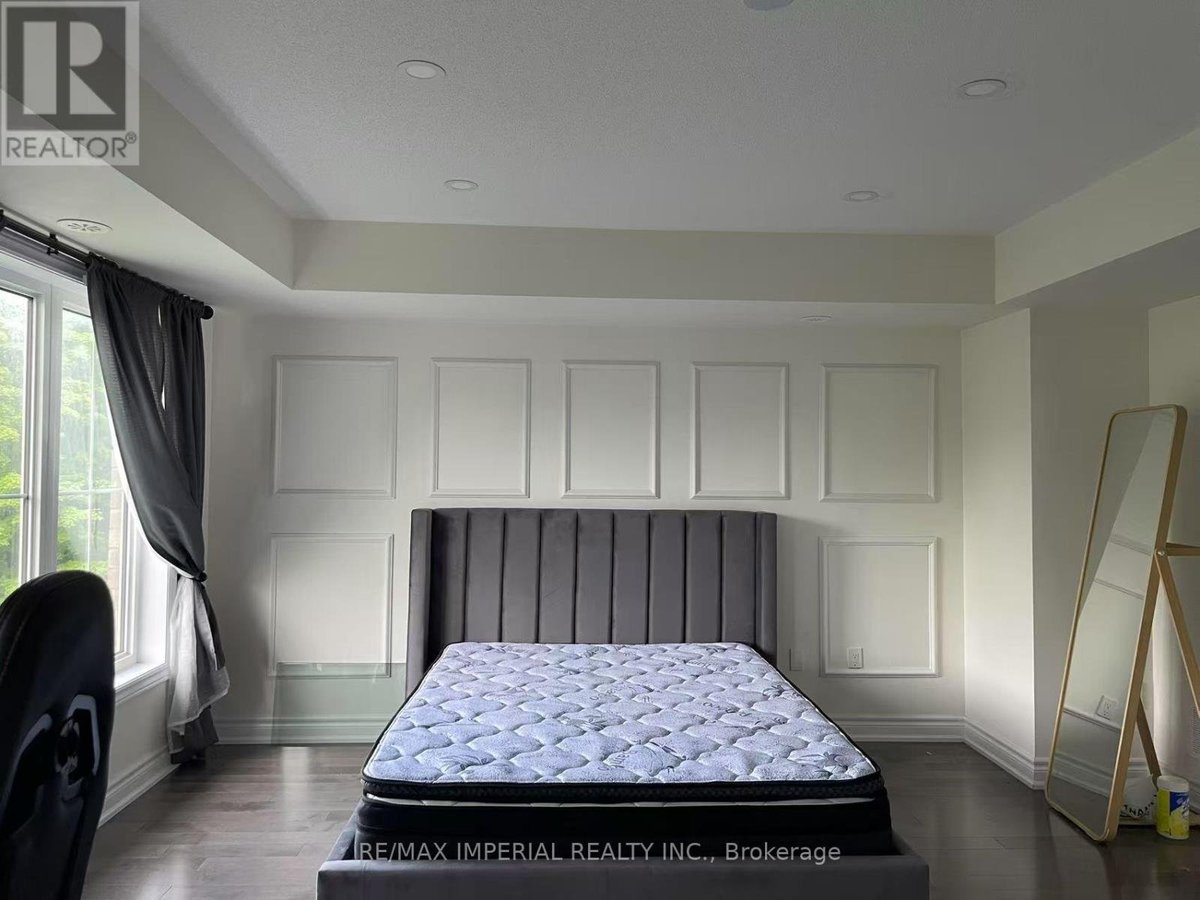 BEDROOM ONE - 181 PARKTREE DRIVE - Photo 5