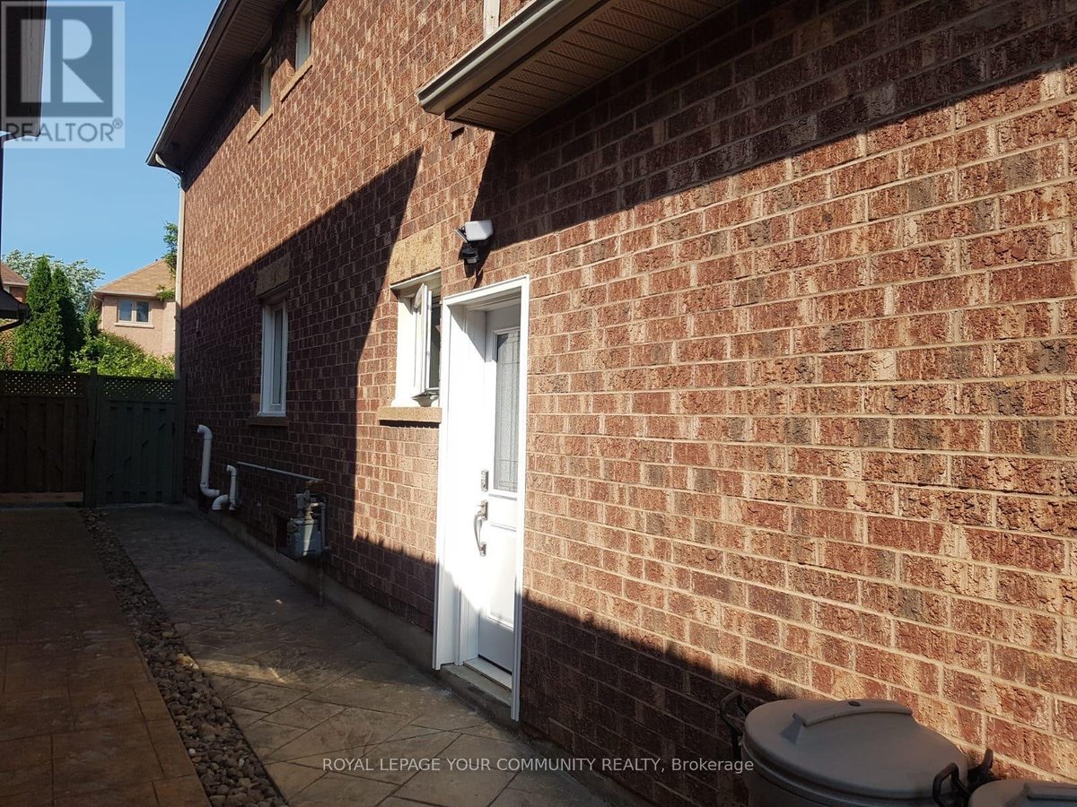 BSMT - 198 ROSEHEATH DRIVE - Photo 2