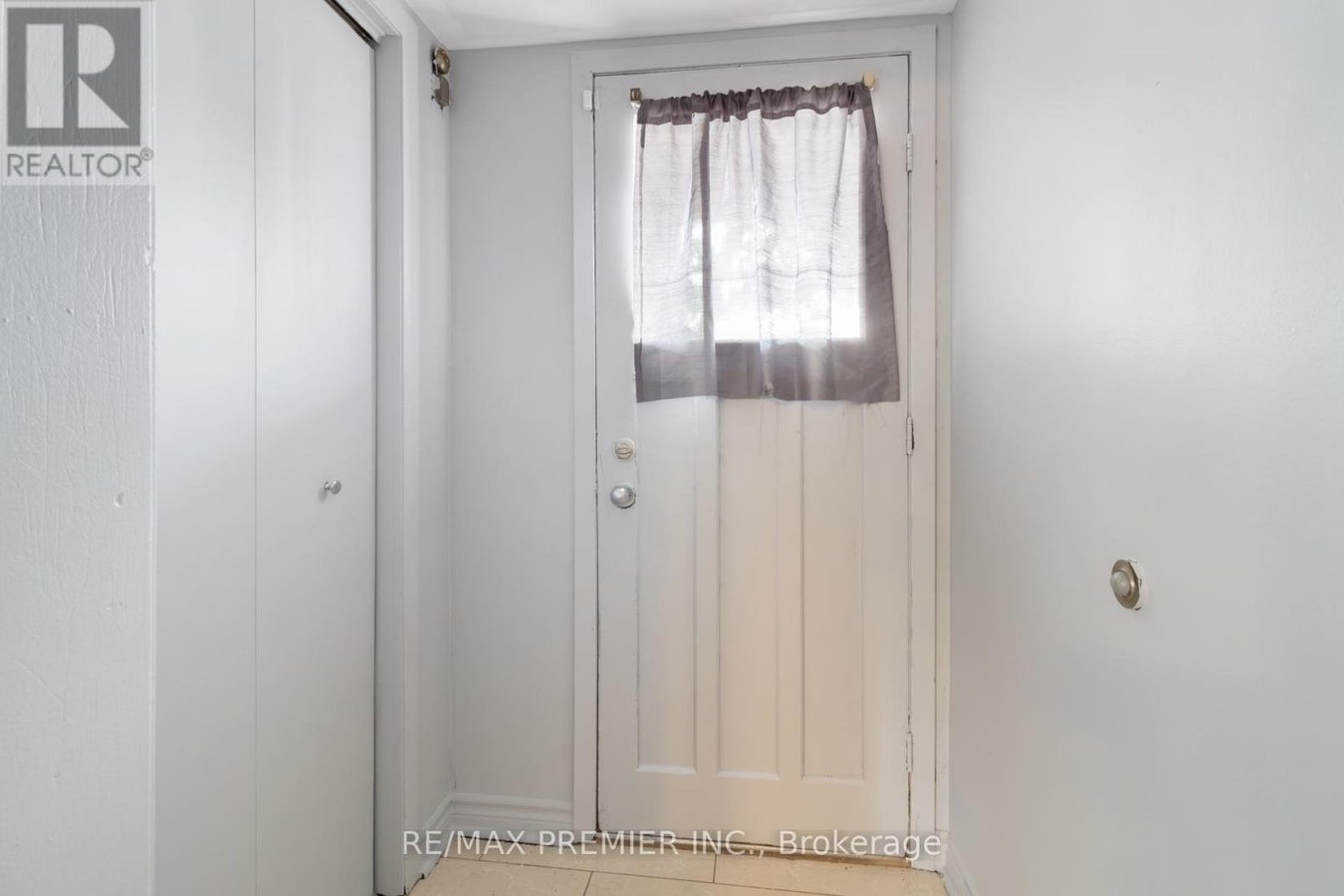 7872 MARTIN GROVE ROAD - Photo 4