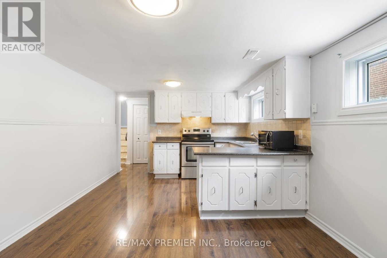 7872 MARTIN GROVE ROAD - Photo 8