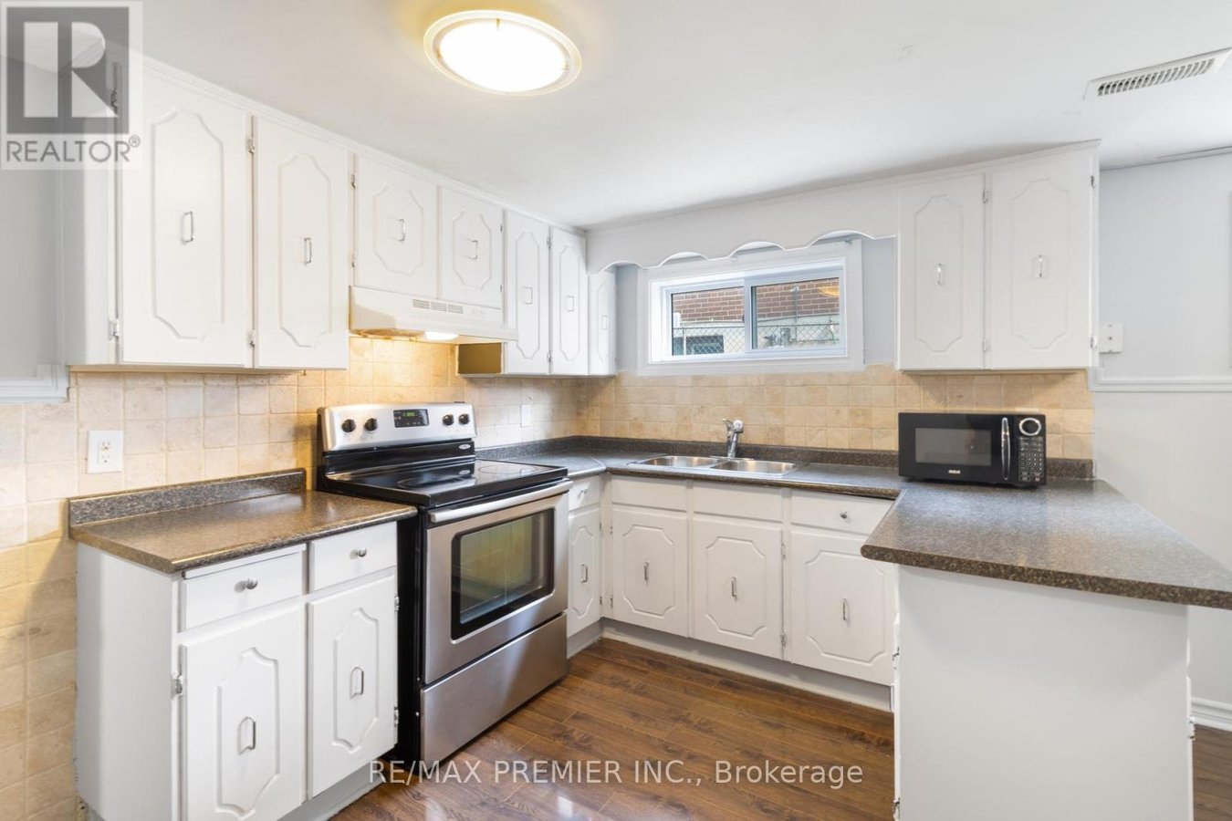 7872 MARTIN GROVE ROAD - Photo 10