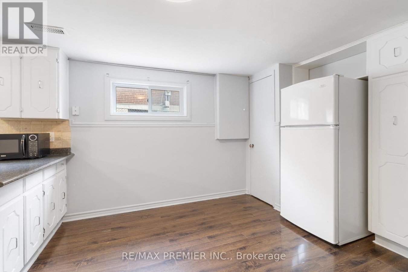 7872 MARTIN GROVE ROAD - Photo 12