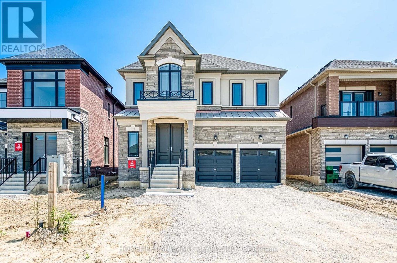 160 WINTHROP CRESCENT - Photo 1