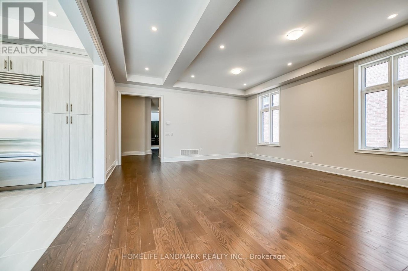 160 WINTHROP CRESCENT - Photo 9