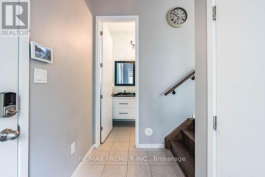 77 SYDNEY CIRCLE - Photo 4