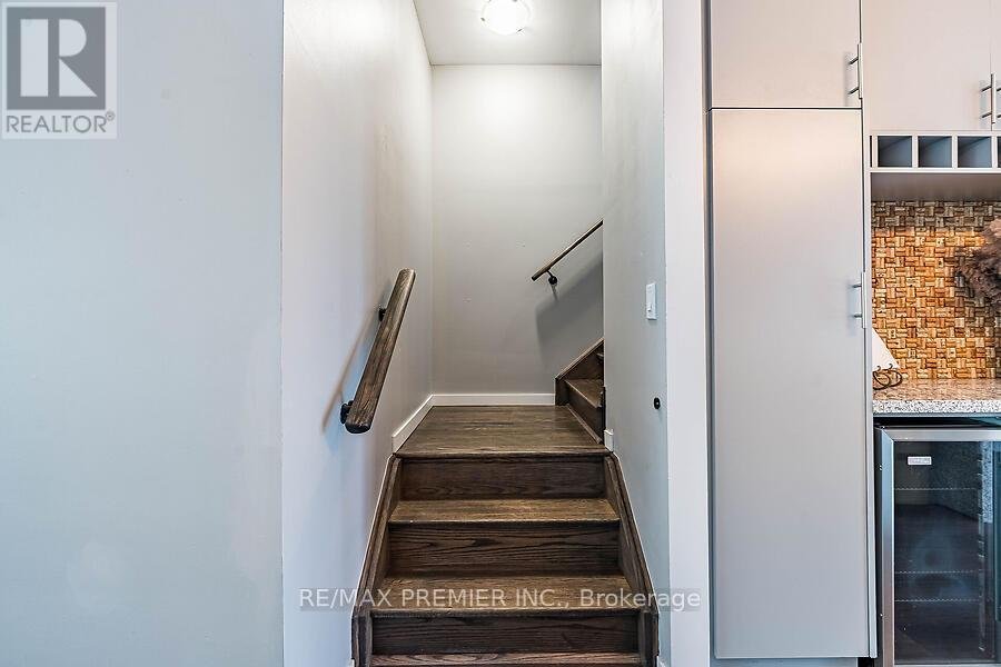 77 SYDNEY CIRCLE - Photo 23