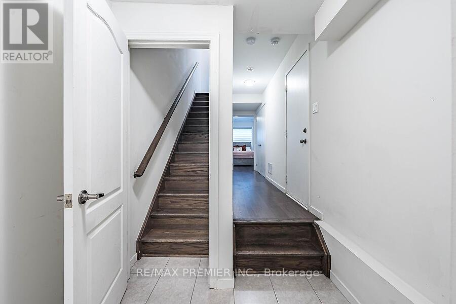 77 SYDNEY CIRCLE - Photo 38
