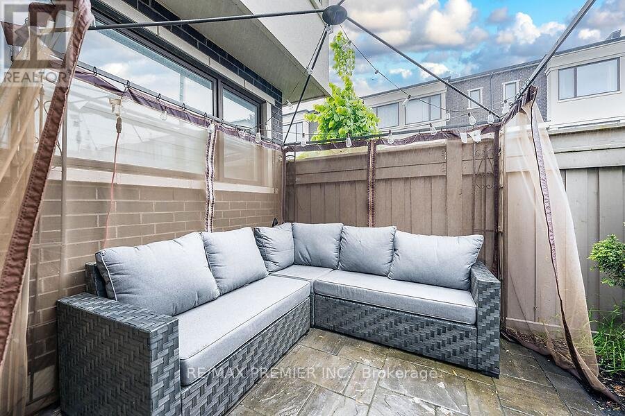 77 SYDNEY CIRCLE - Photo 45