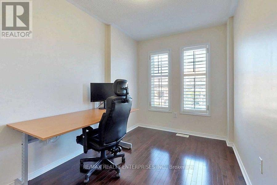 2 SUMMIT DRIVE - Photo 19