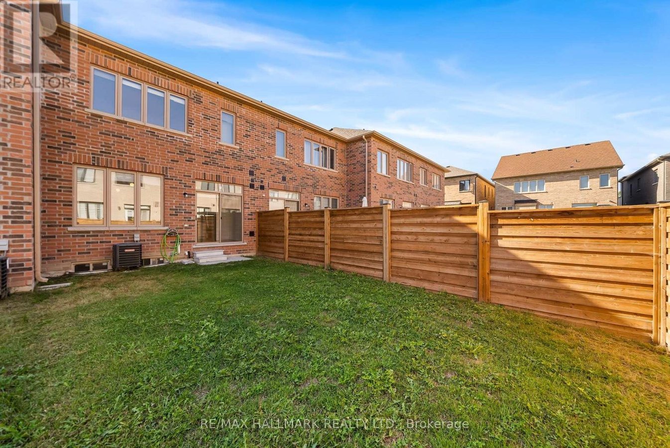 581 BARONS STREET - Photo 28