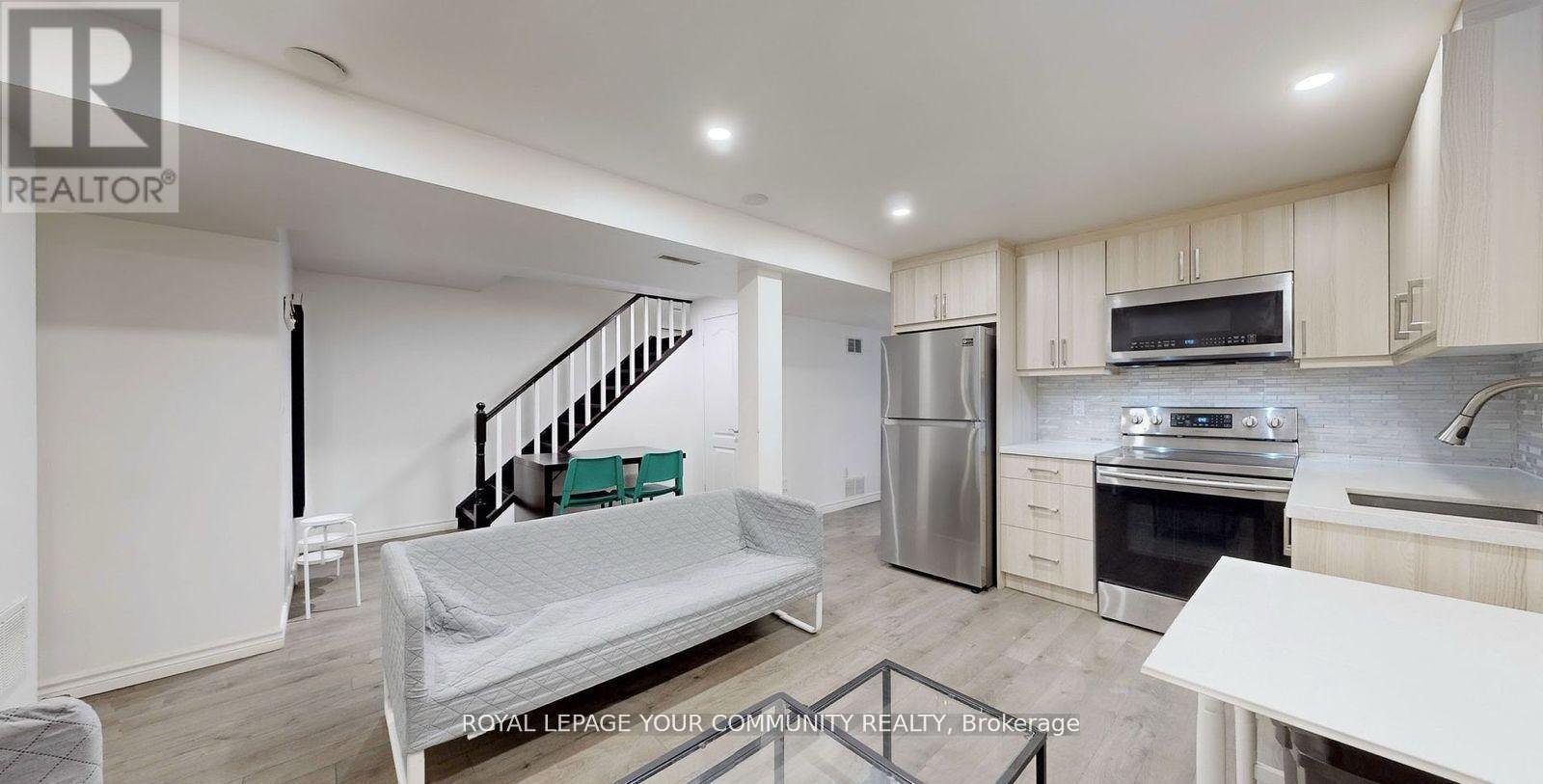 BSMT - 19 MOUNTBATTEN ROAD - Photo 6