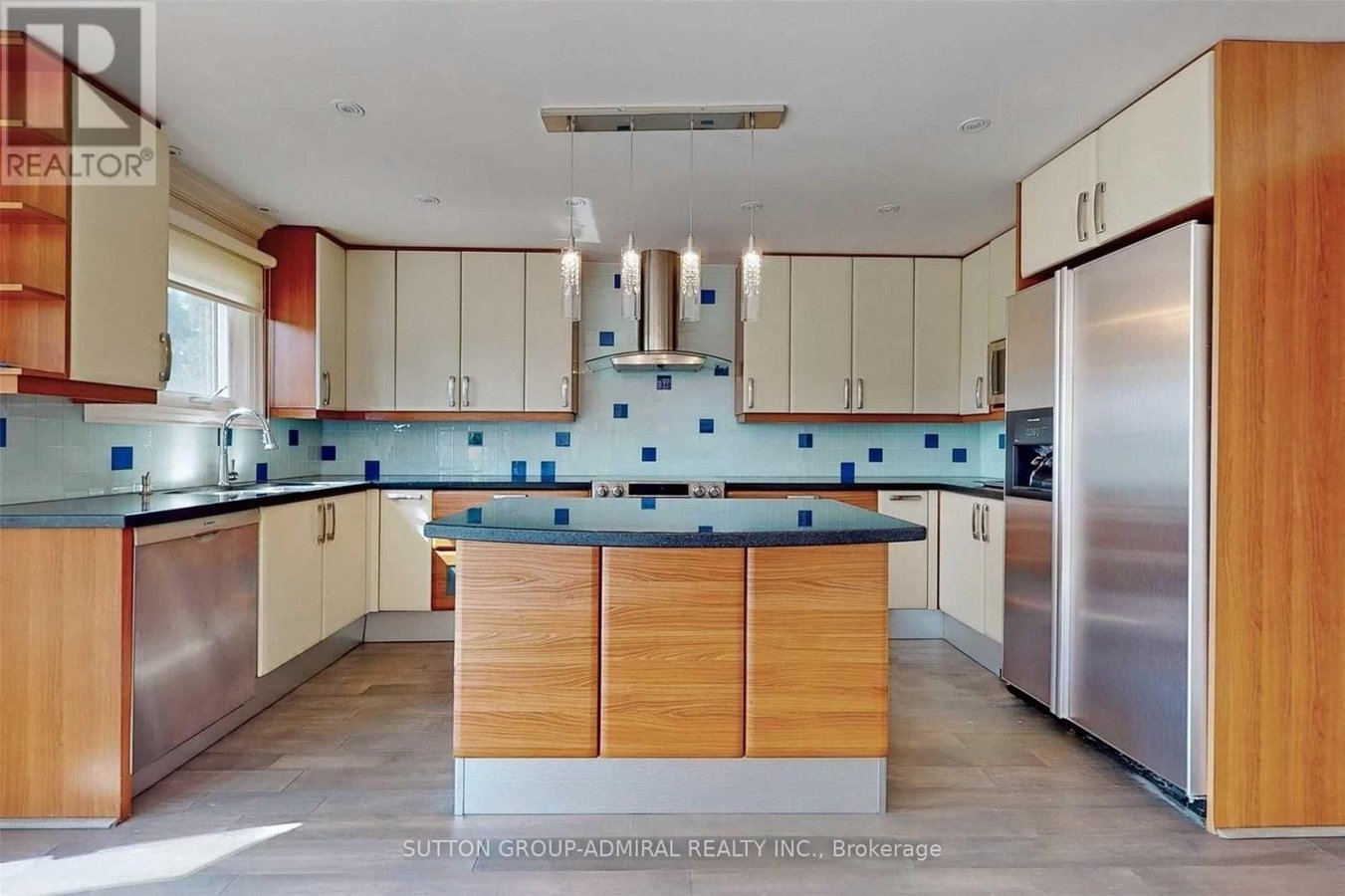 15 DUNDURN CRESCENT - Photo 9