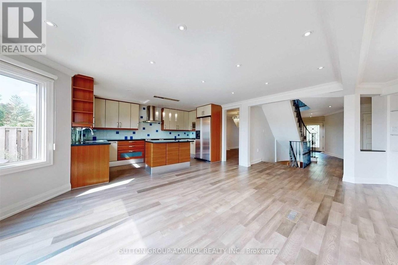 15 DUNDURN CRESCENT - Photo 11