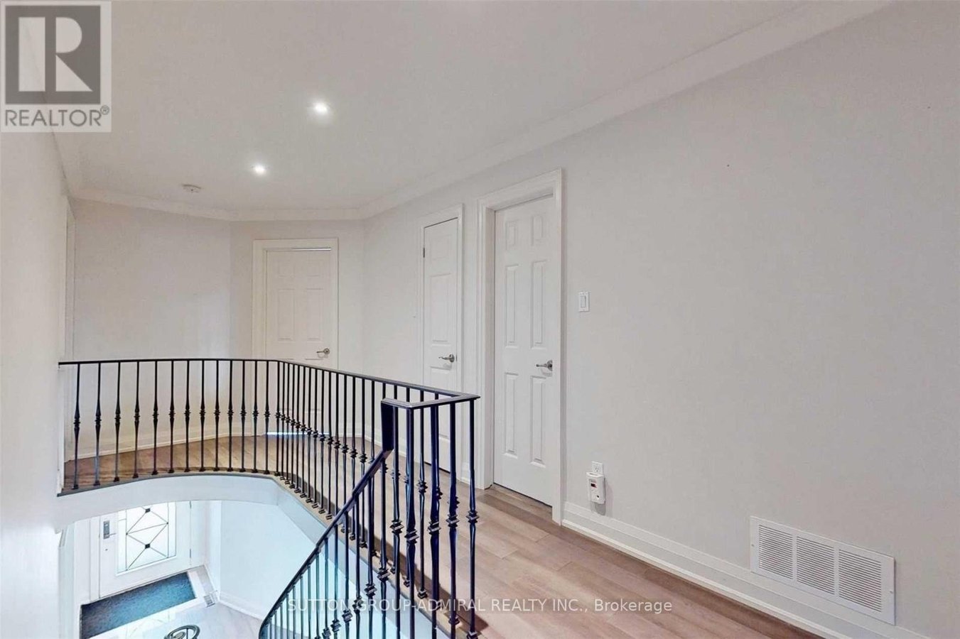 15 DUNDURN CRESCENT - Photo 16