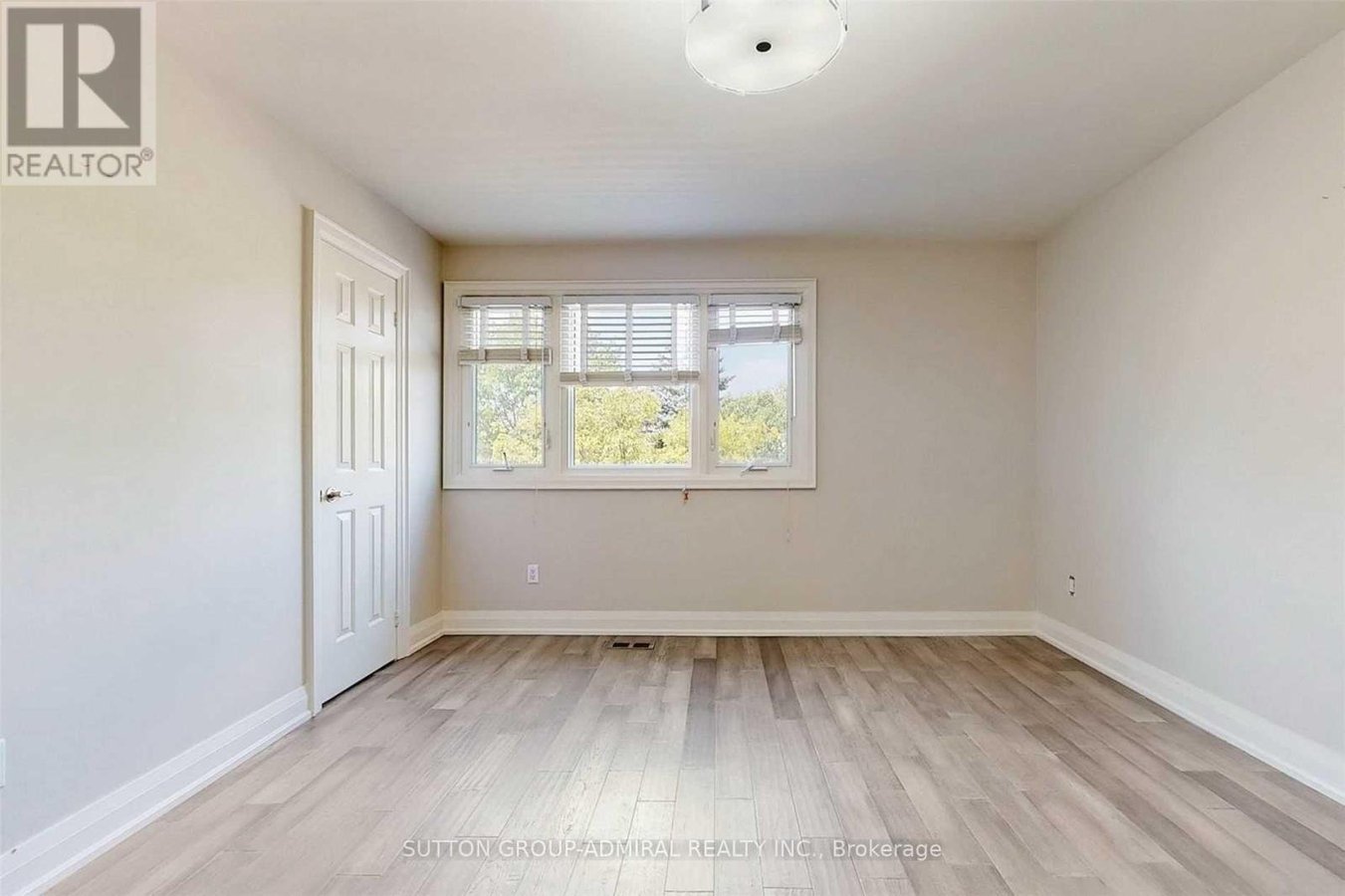15 DUNDURN CRESCENT - Photo 22