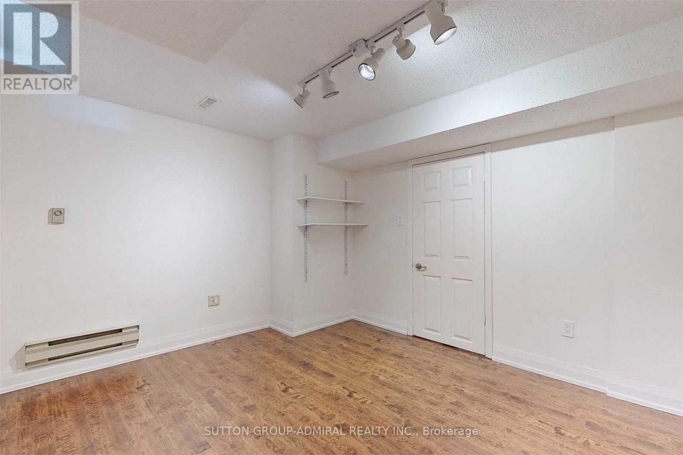 15 DUNDURN CRESCENT - Photo 33