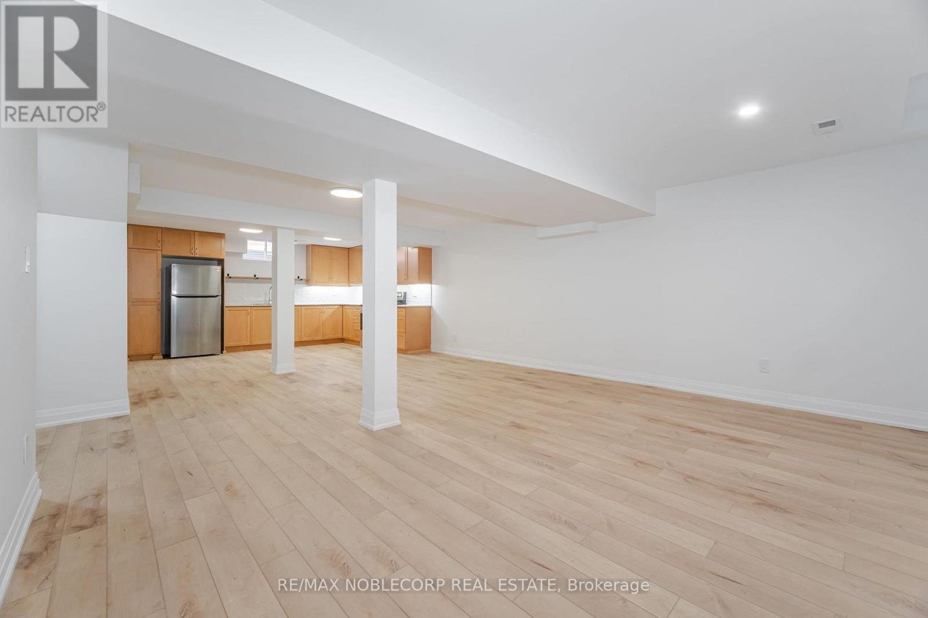 LOWER - 131 DUNSTAN CRESCENT - Photo 6