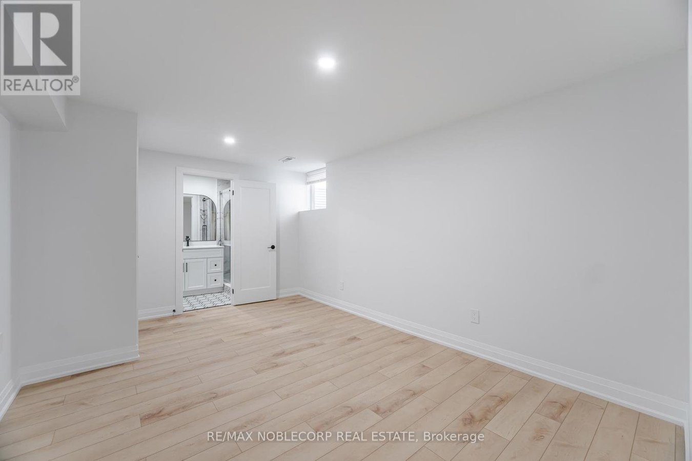 LOWER - 131 DUNSTAN CRESCENT - Photo 18