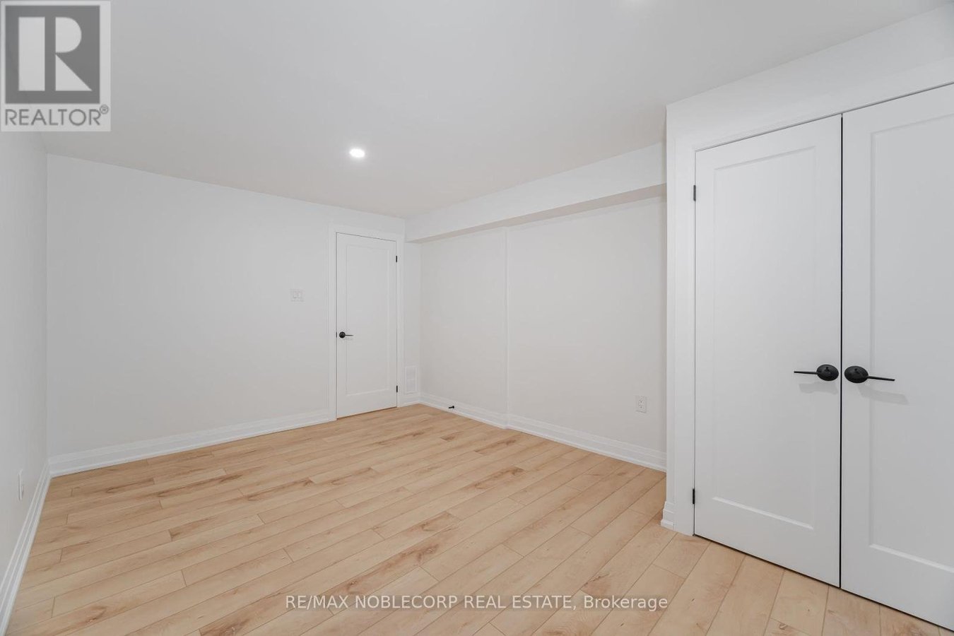 LOWER - 131 DUNSTAN CRESCENT - Photo 20