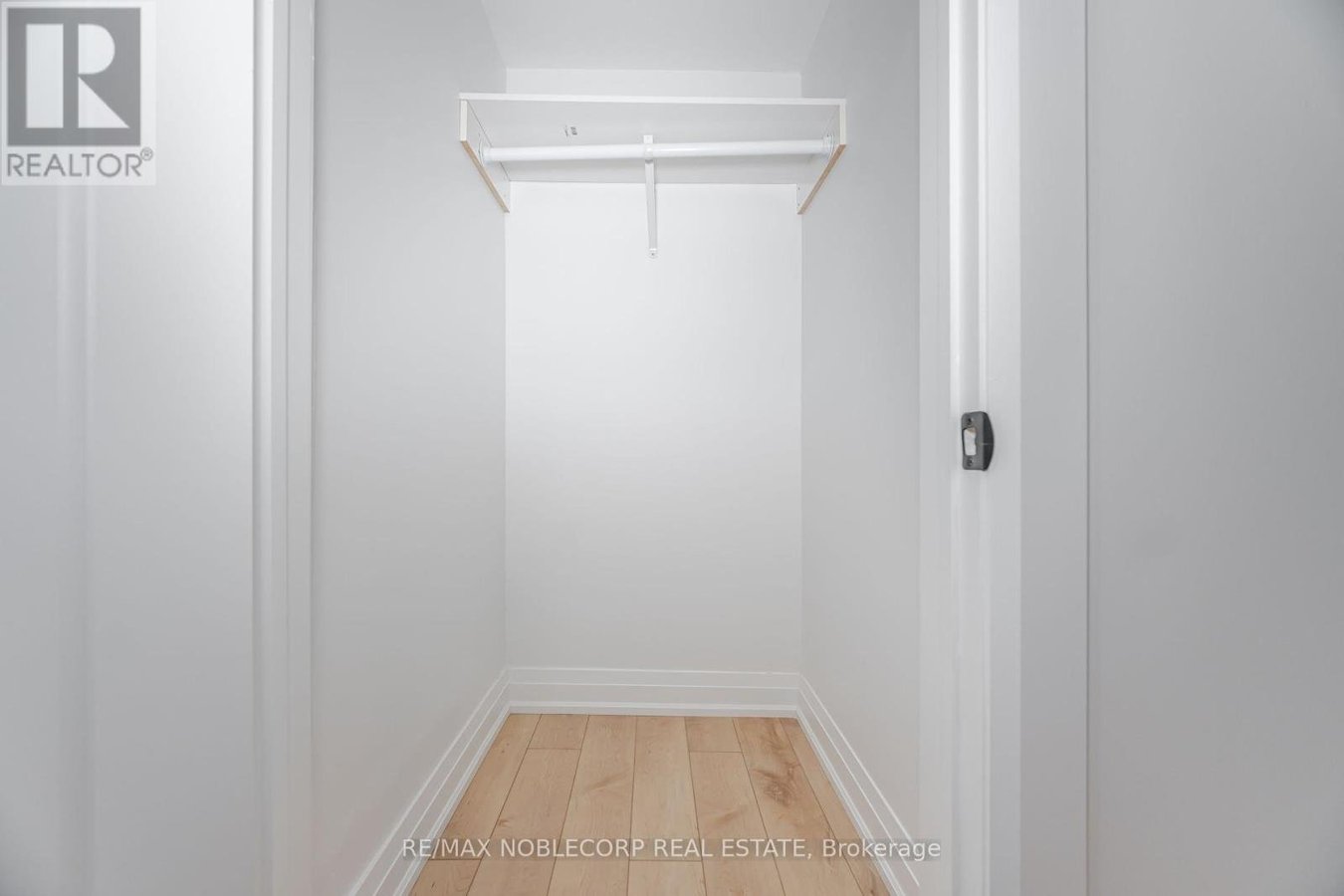 LOWER - 131 DUNSTAN CRESCENT - Photo 24