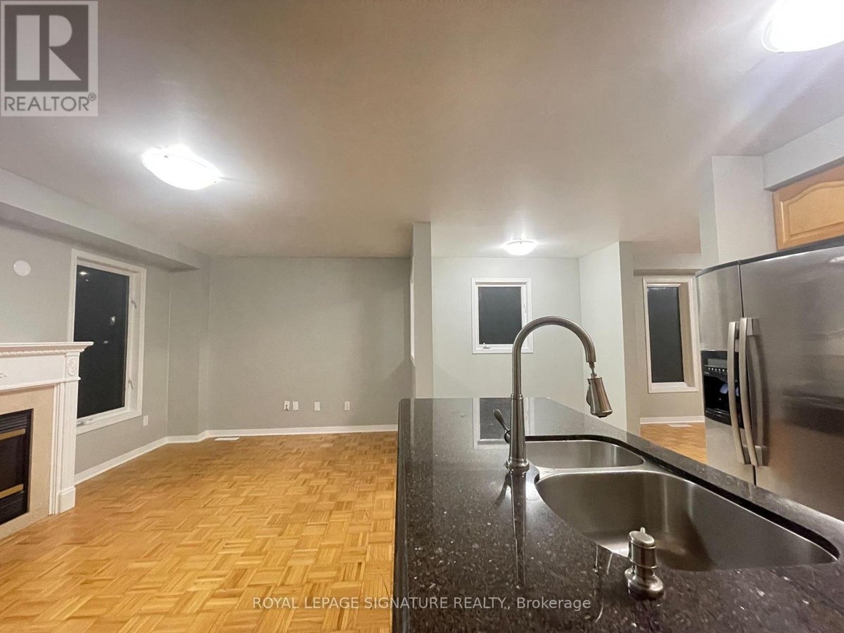 UPPER - 56 NATIONAL PINE DRIVE - Photo 3