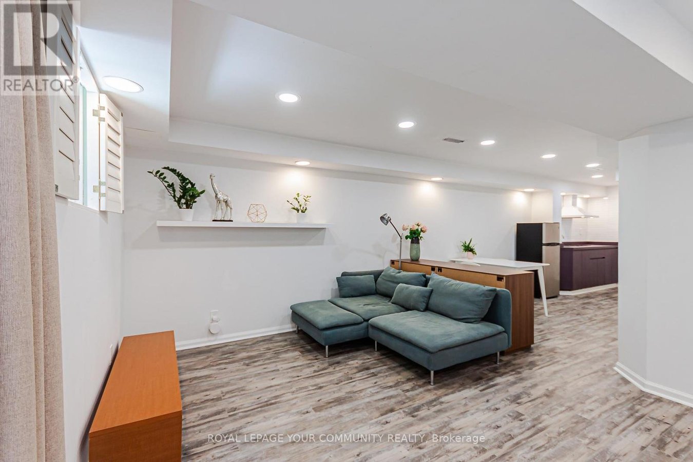 76 BROWNSTONE CIRCLE - Photo 2