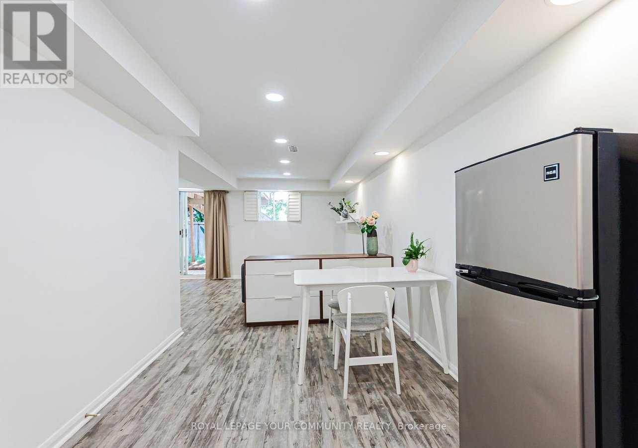 76 BROWNSTONE CIRCLE - Photo 6
