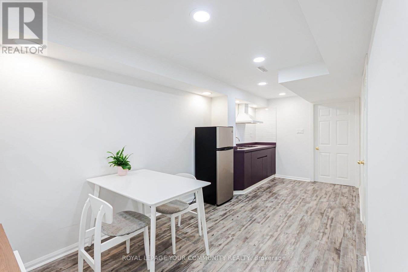 76 BROWNSTONE CIRCLE - Photo 11