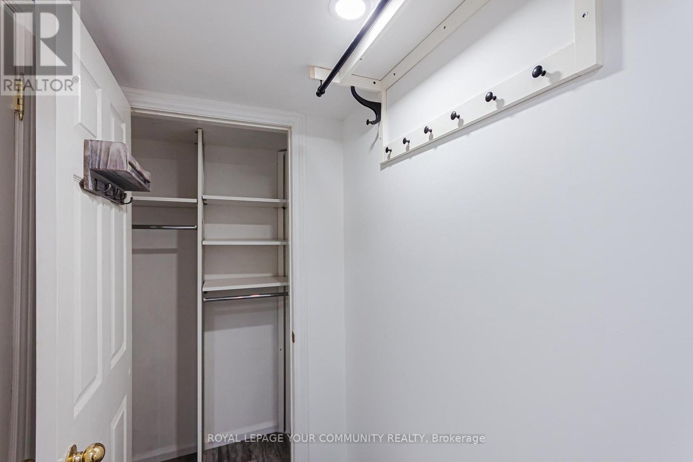 76 BROWNSTONE CIRCLE - Photo 17