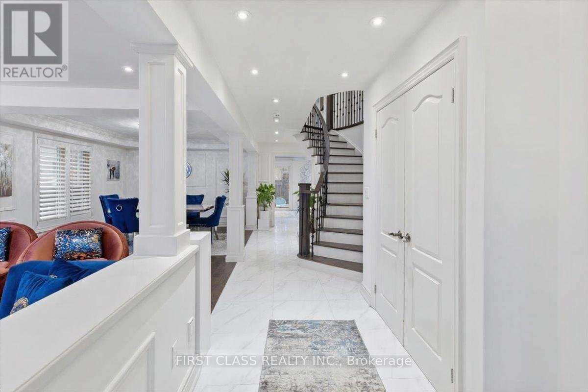 19 FERDINAND AVENUE - Photo 4