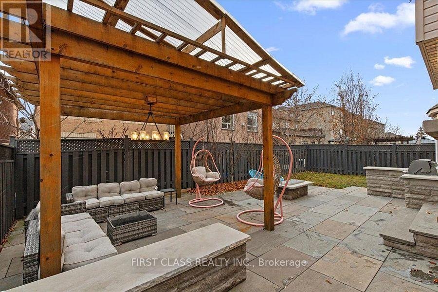19 FERDINAND AVENUE - Photo 32