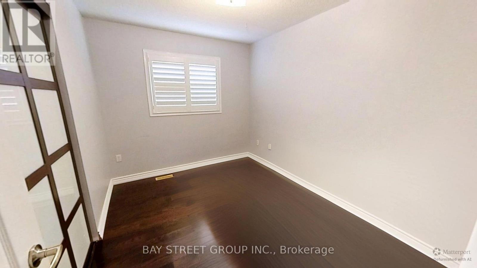98 ROYALPARK WAY - Photo 12