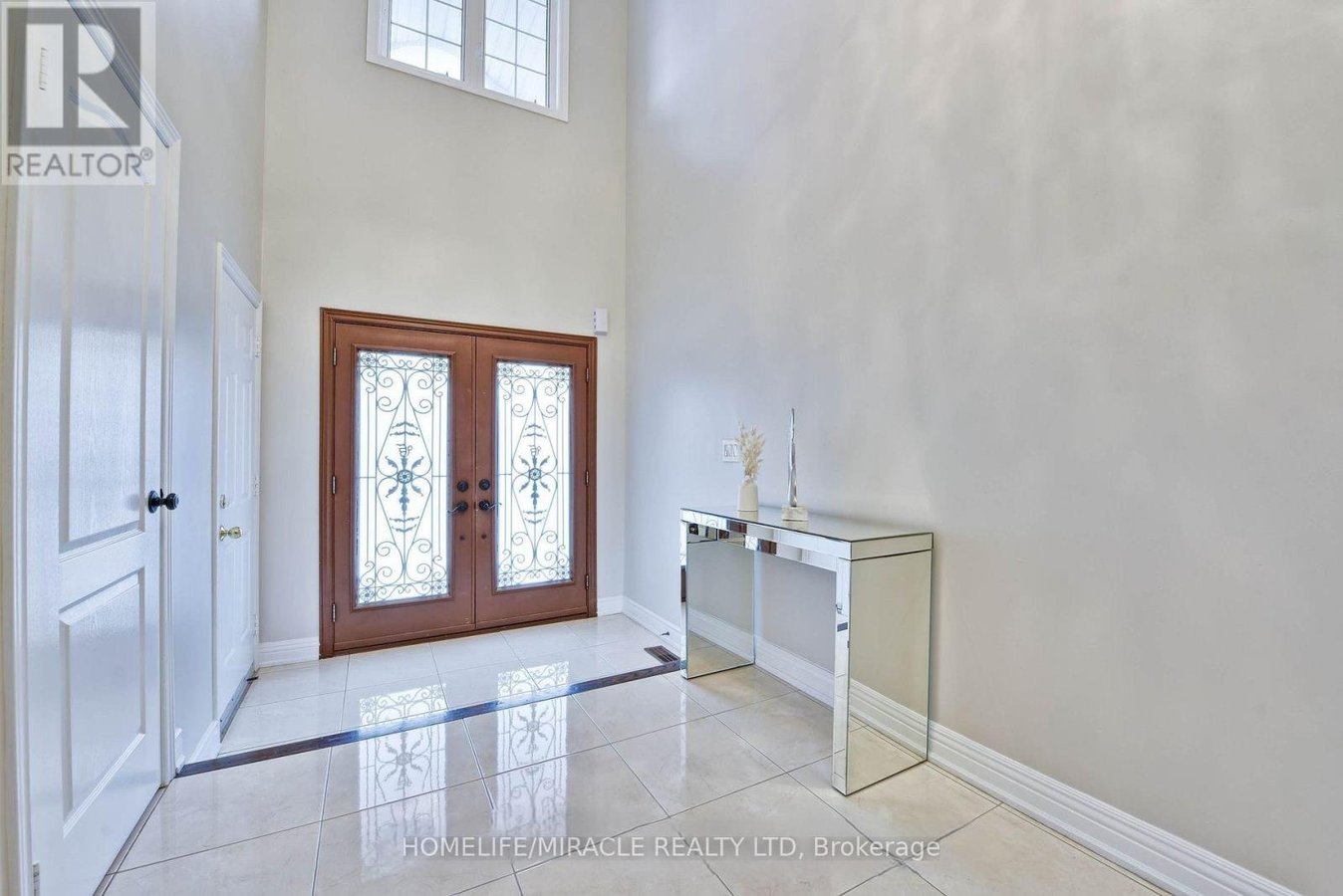 215 BACHMAN DRIVE - Photo 3