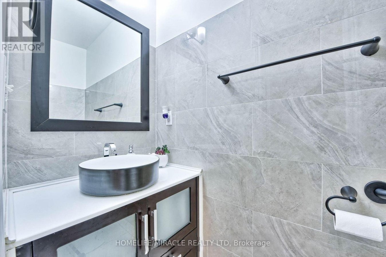 215 BACHMAN DRIVE - Photo 5