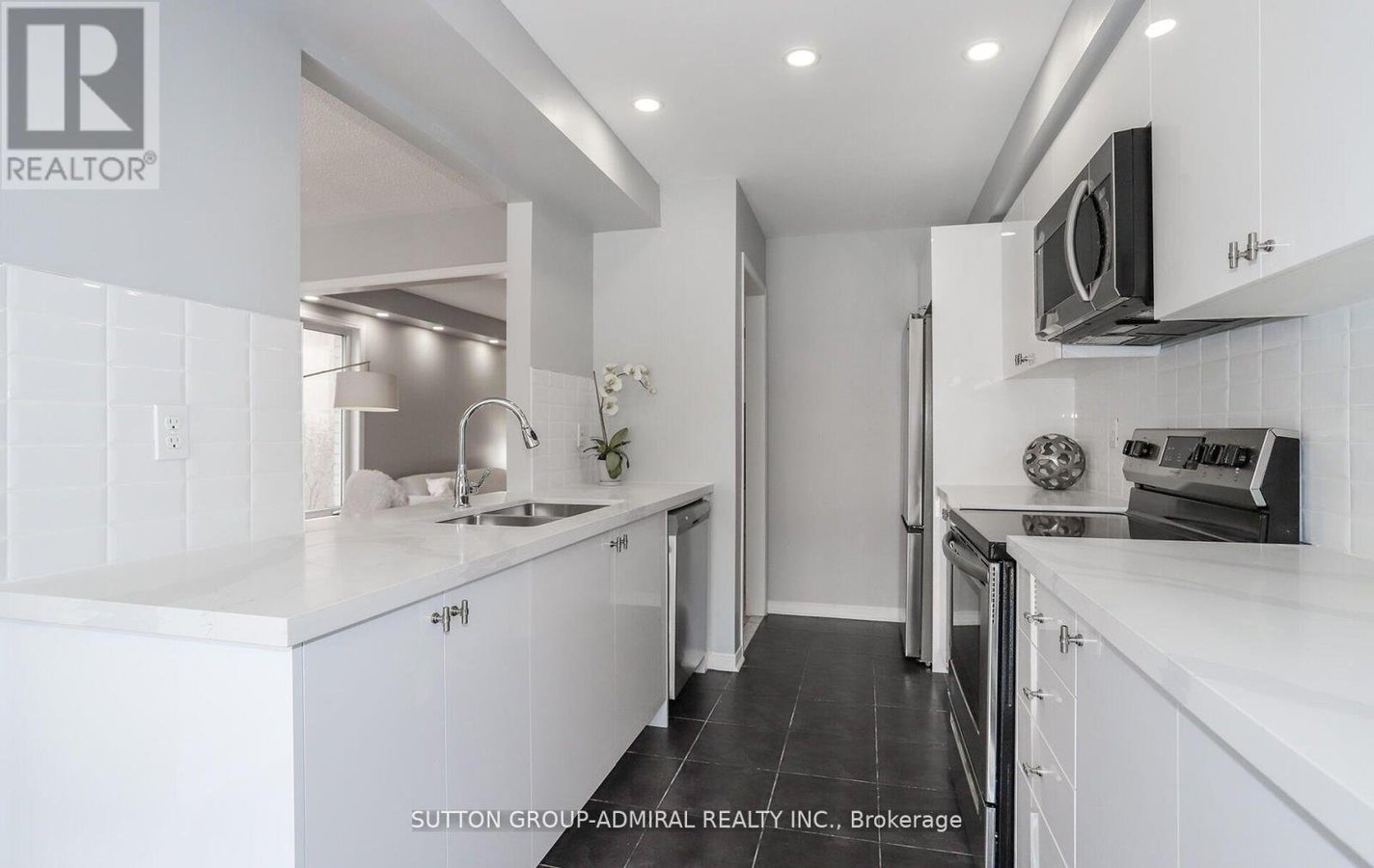 49 NATIONAL PINE DRIVE - Photo 11