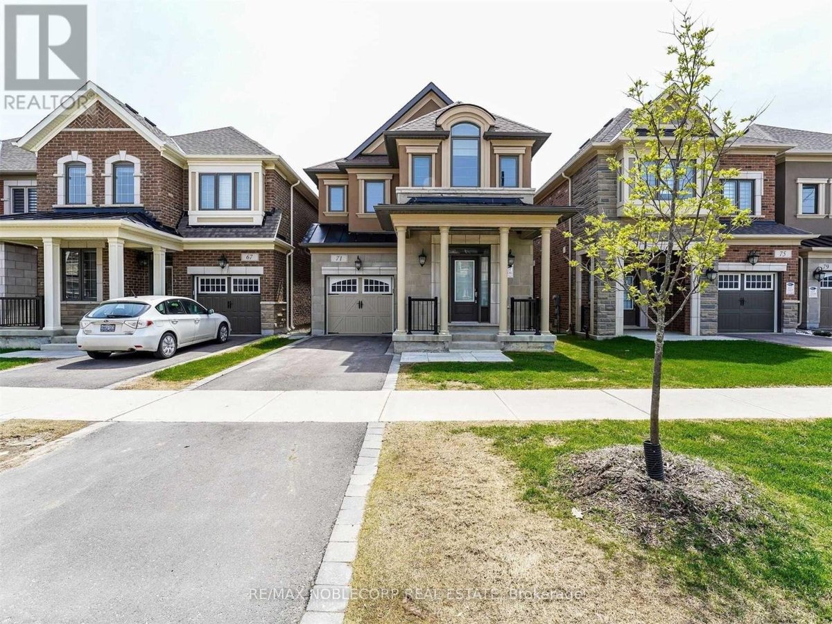71 PIERRE BERTON BOULEVARD - Photo 1