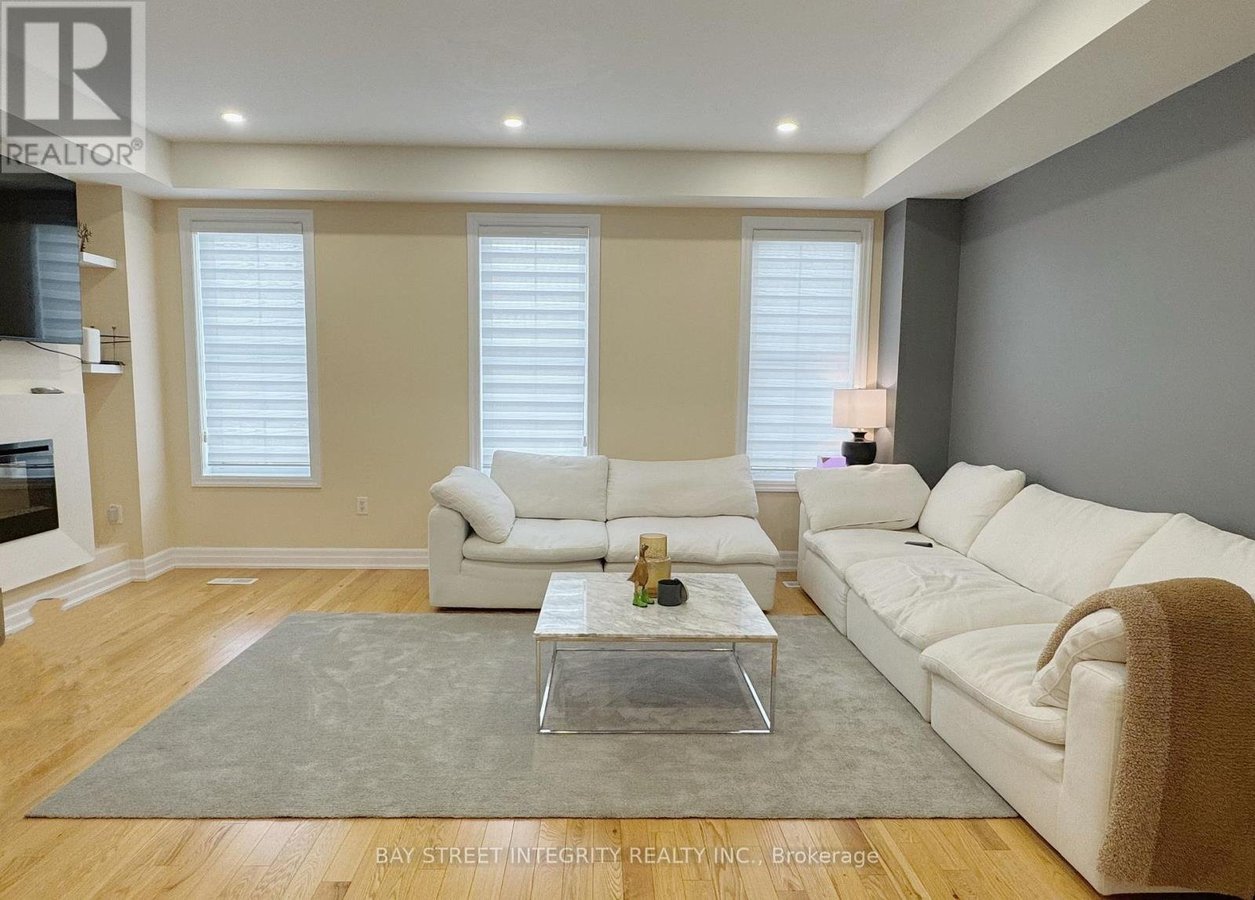 7 - 2267 MAJOR MACKENZIE DRIVE W - Photo 2
