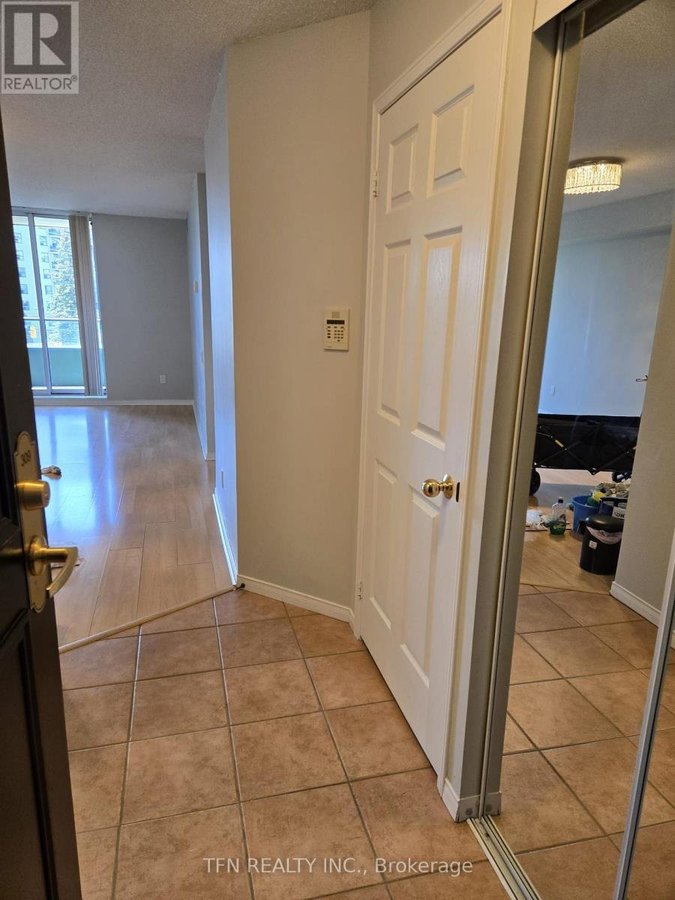 309 - 1 EMERALD LANE - Photo 4