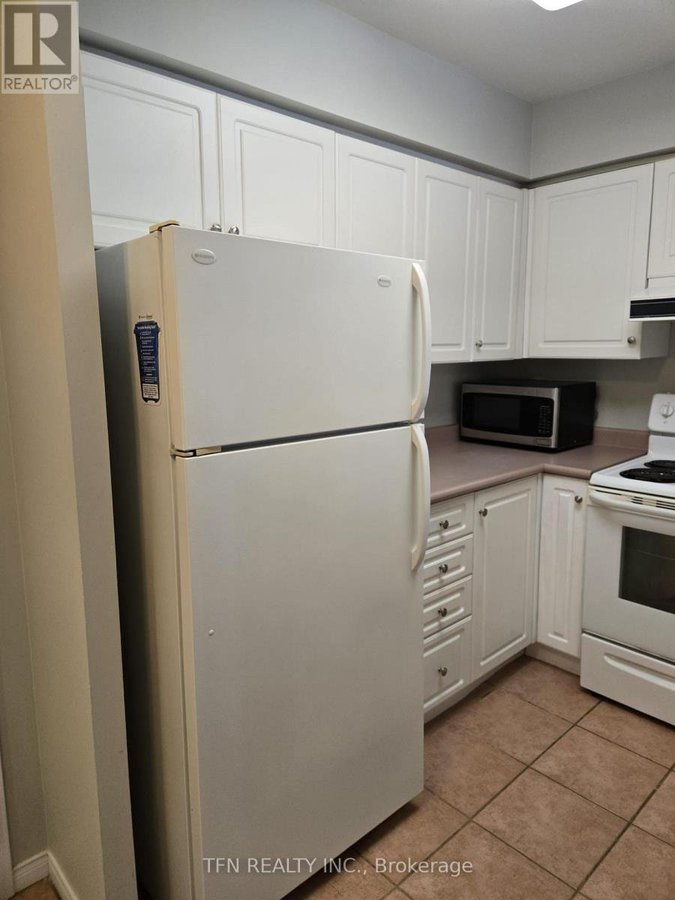 309 - 1 EMERALD LANE - Photo 6