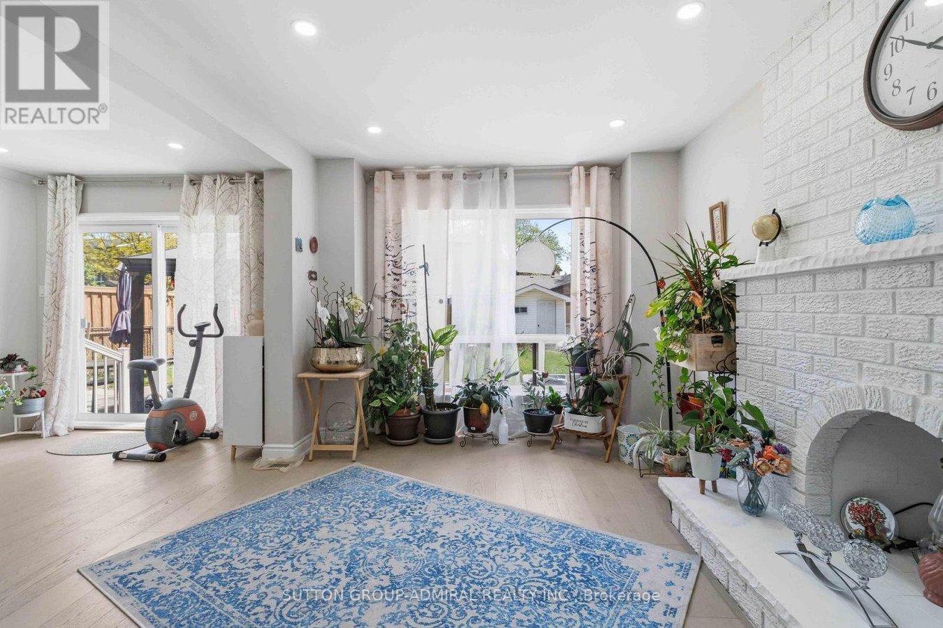 MAIN & UPPER FLR - 87 MARITA PLACE - Photo 10