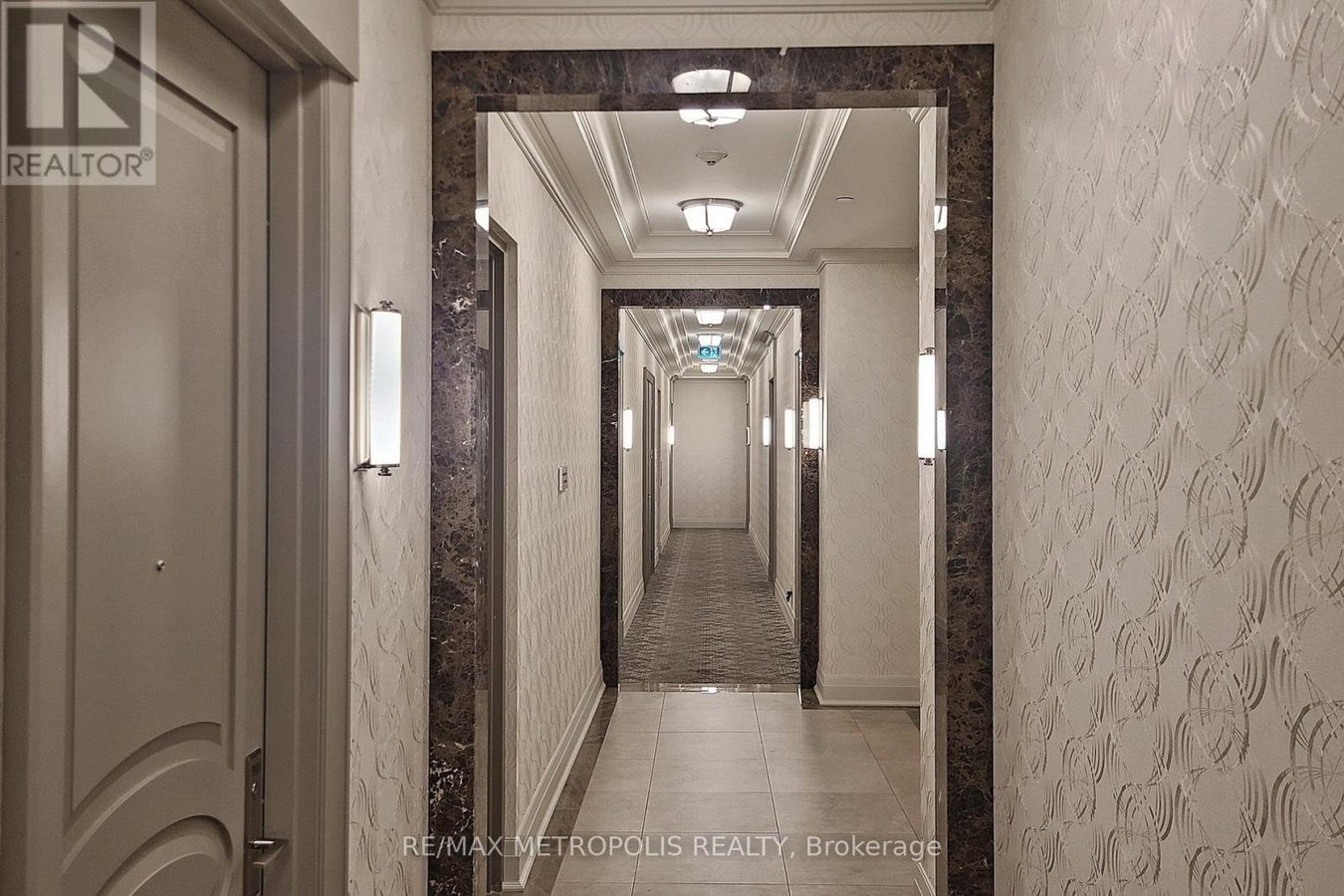 PH08 - 9075 JANE STREET - Photo 6